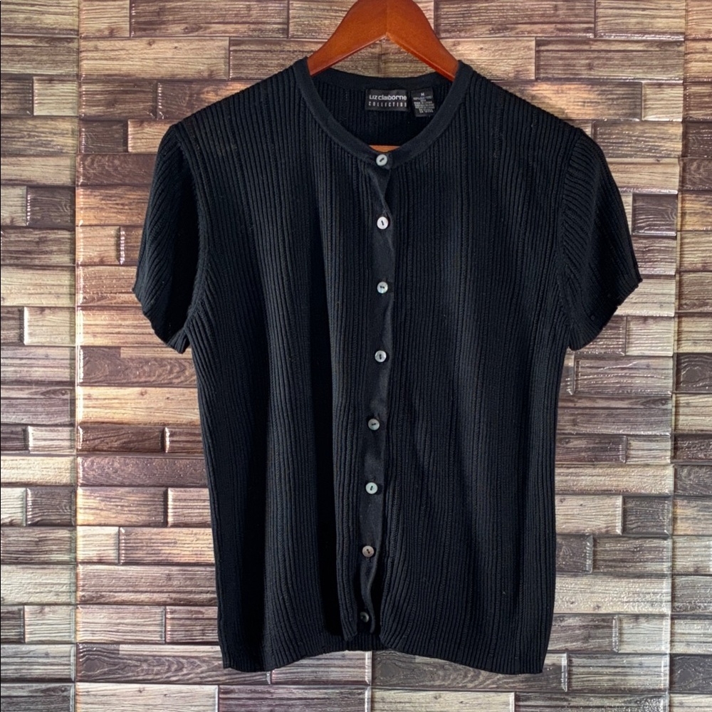 Liz Claiborne Black Ribbed Short-Sleeve Button-Up Top
